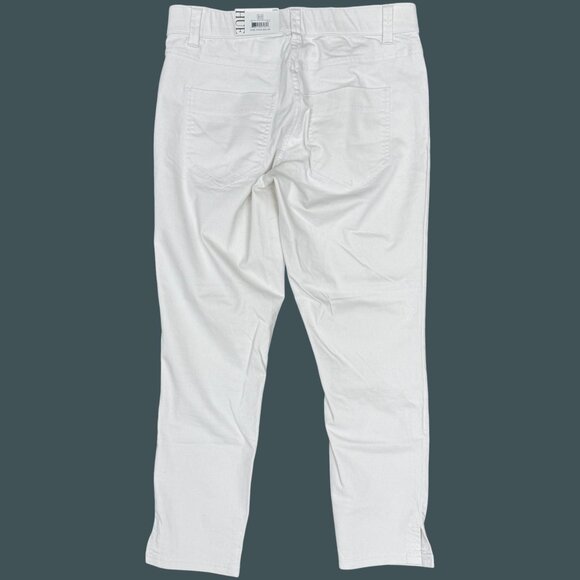 NWT Women's HUE Ultra Soft Denim Capri White | Size M - Picture 5 of 10